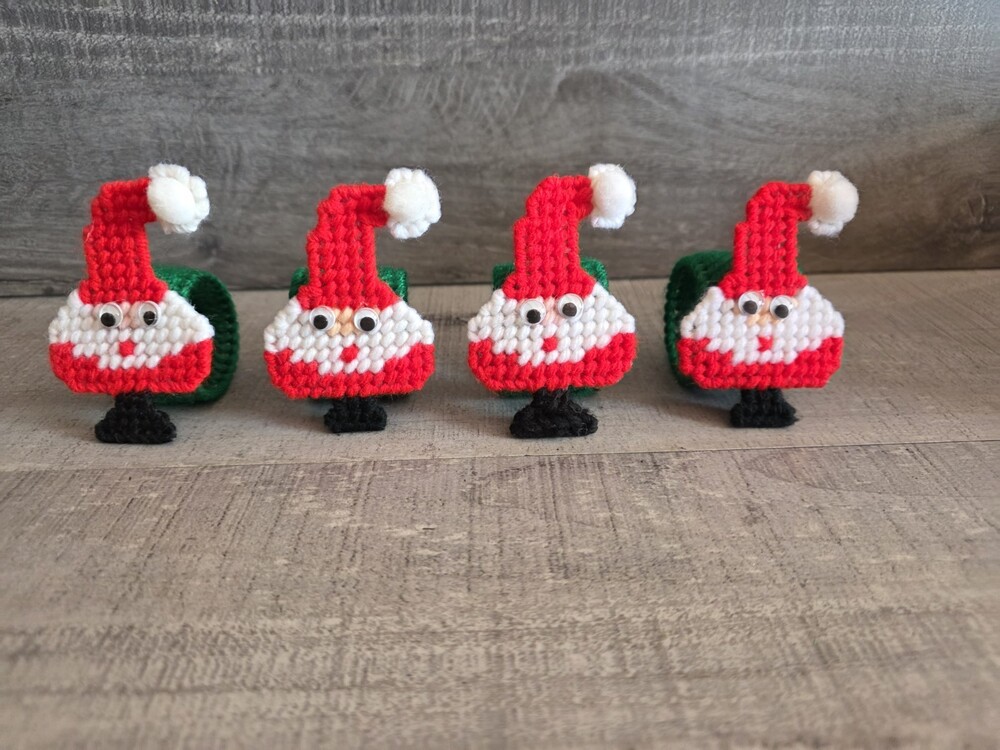 4 Handmade Crochet Plastic Canvas Napkin Holders Santa Claus MCM g56